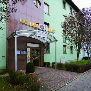 Hotel Perlach Allee by Blattl